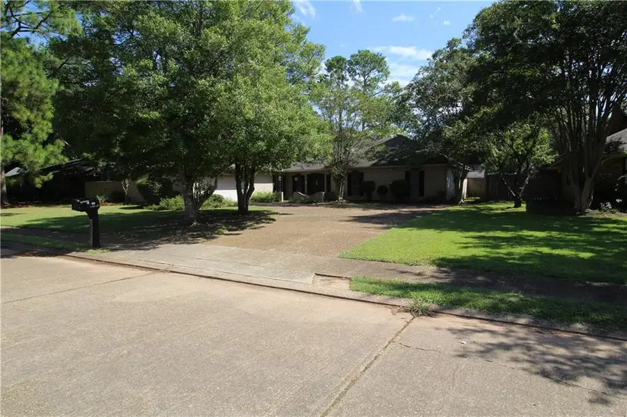 403 Idlewood Drive, Alexandria, LA 71303 - #3