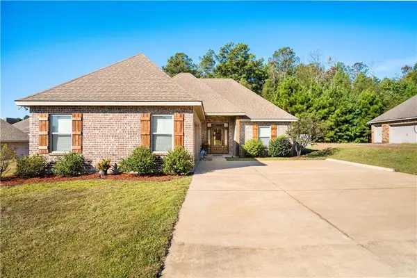 448 Ocho Rios Drive, Pineville, LA 71360