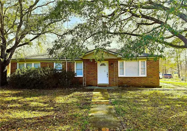 102 Tabor Street, Pineville, LA 71360