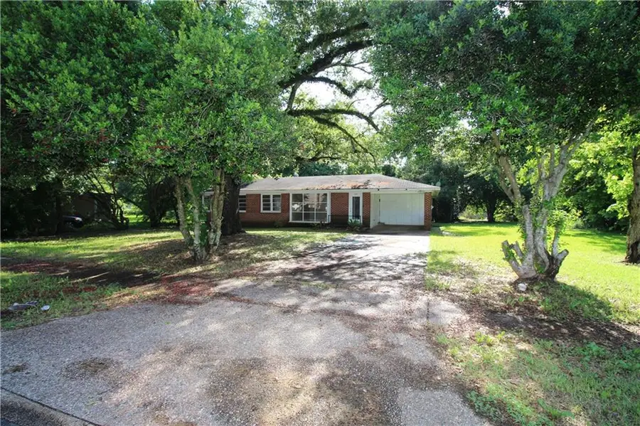 304 S Louisiana Avenue, Bunkie, LA 71322 - #2