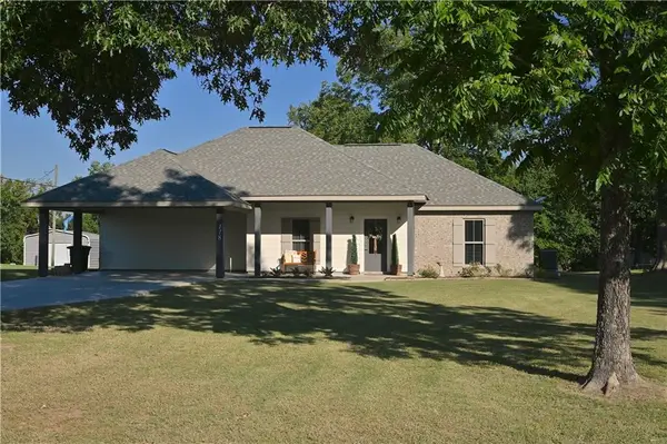 118 Oakwood Drive, Effie, LA 71331