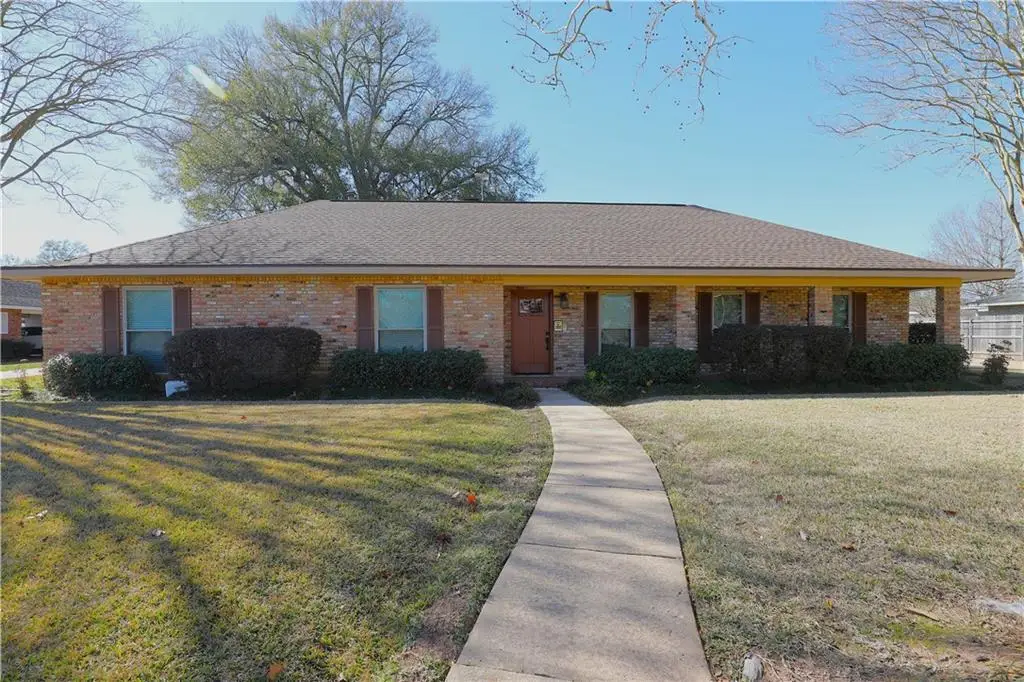 302 Sweetbriar Drive, Alexandria, LA 71303 - #1