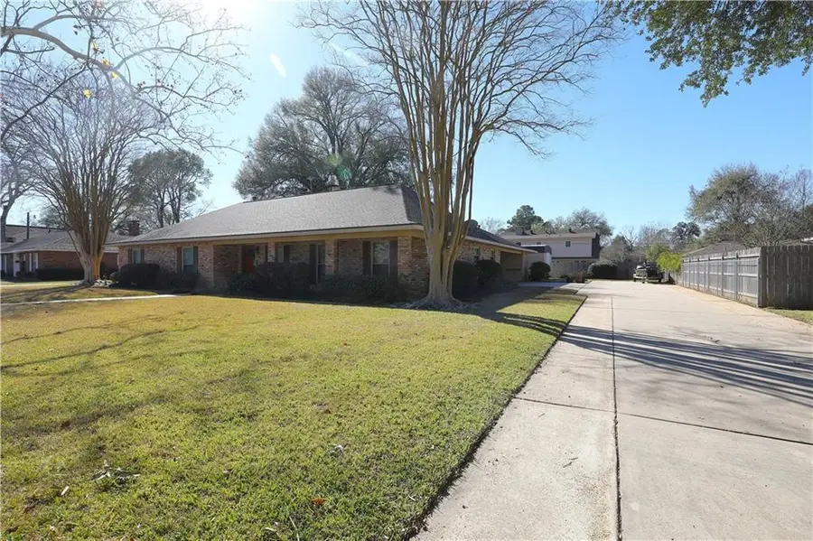 302 Sweetbriar Drive, Alexandria, LA 71303 - #3