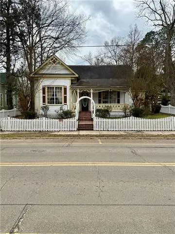 804 E Main Street, Winnfield, LA 71483 - #1