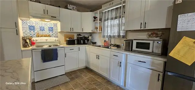 5011 Donald Drive, Alexandria, LA 71302 - #3