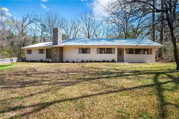 601 Pearce Road, Pineville, LA 71360