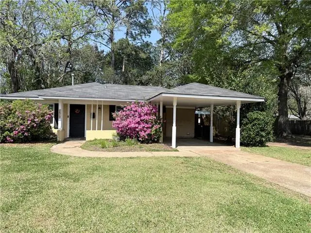 1819 Clover Lane, Alexandria, LA 71301 - #1