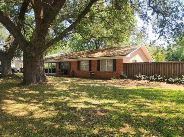 1001 Loren Avenue, Natchitoches, LA 71457 - #1