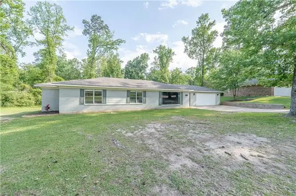 201 Hembling Drive, Pineville, LA 71360