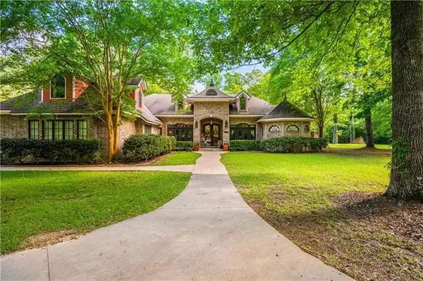 543 Elmus Paul Road, Pineville, LA 71360