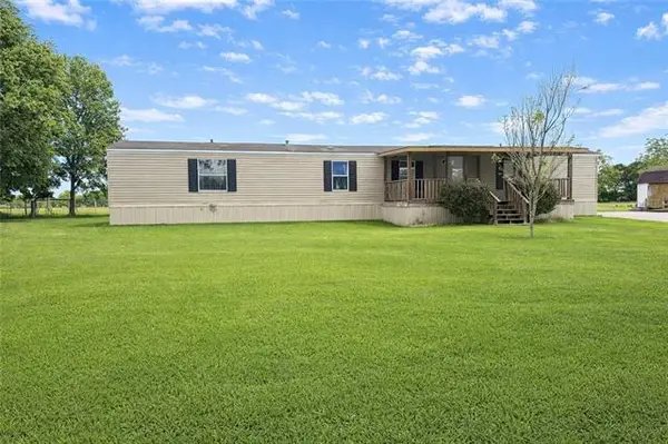 3859 Hwy 107 S. Highway, Plaucheville, LA 71362