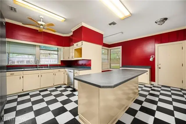 3303 Marye Street, Alexandria, LA 71301 - #3