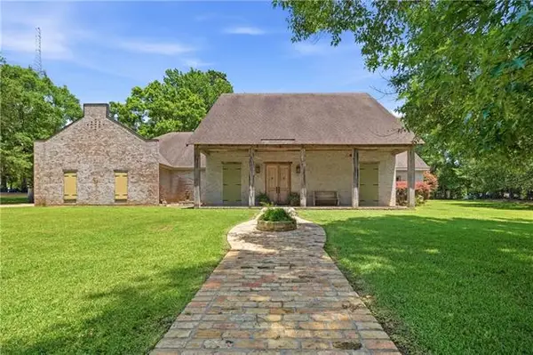 8897 Highway 165 South, Woodworth, LA 71485