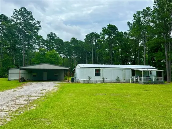 3366 Grays Creek Road, Dry Prong, LA 71423