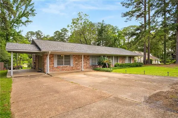 102 Lake Drive, Pineville, LA 71360