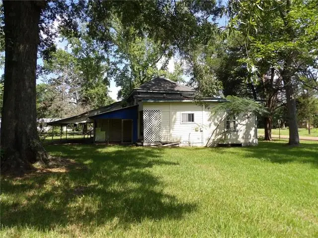 502 Pine Street, Elizabeth, LA 70638 - #3