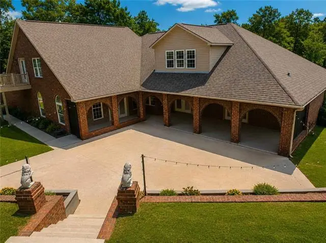 8058 Champions Way, Pineville, LA 71360 - #2