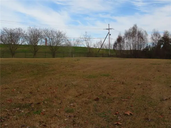 17 Admiralty Court, New Orleans, LA 70131