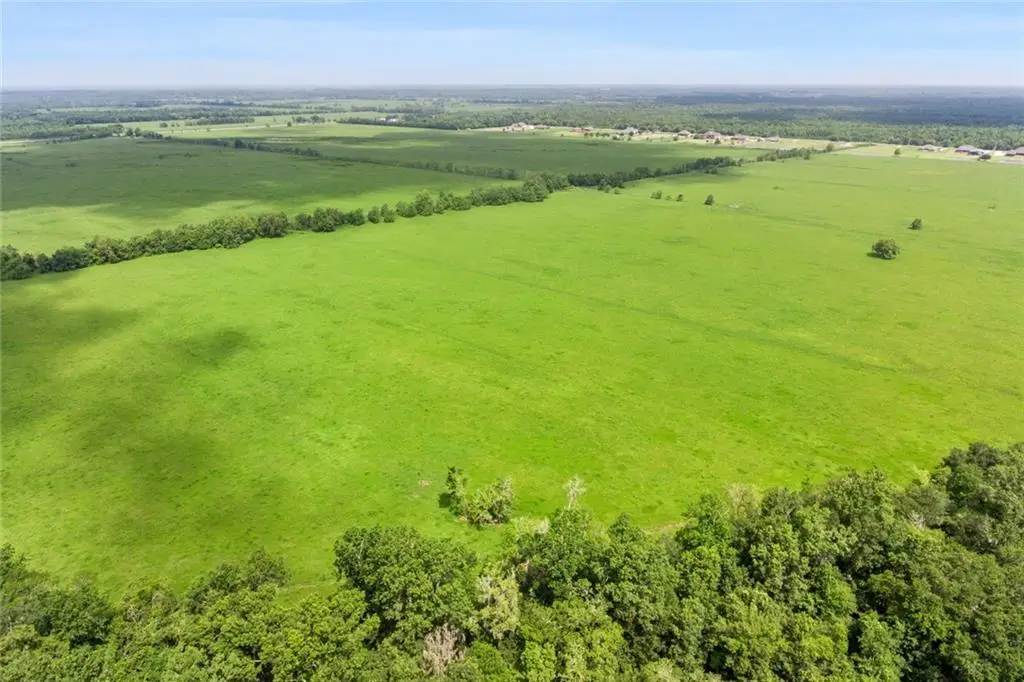 886,87,88 Shamrock Drive, Des Allemands, LA 70030 - #1