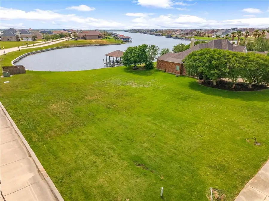 2060 Lakeshore Boulevard, Slidell, LA 70461 - #3