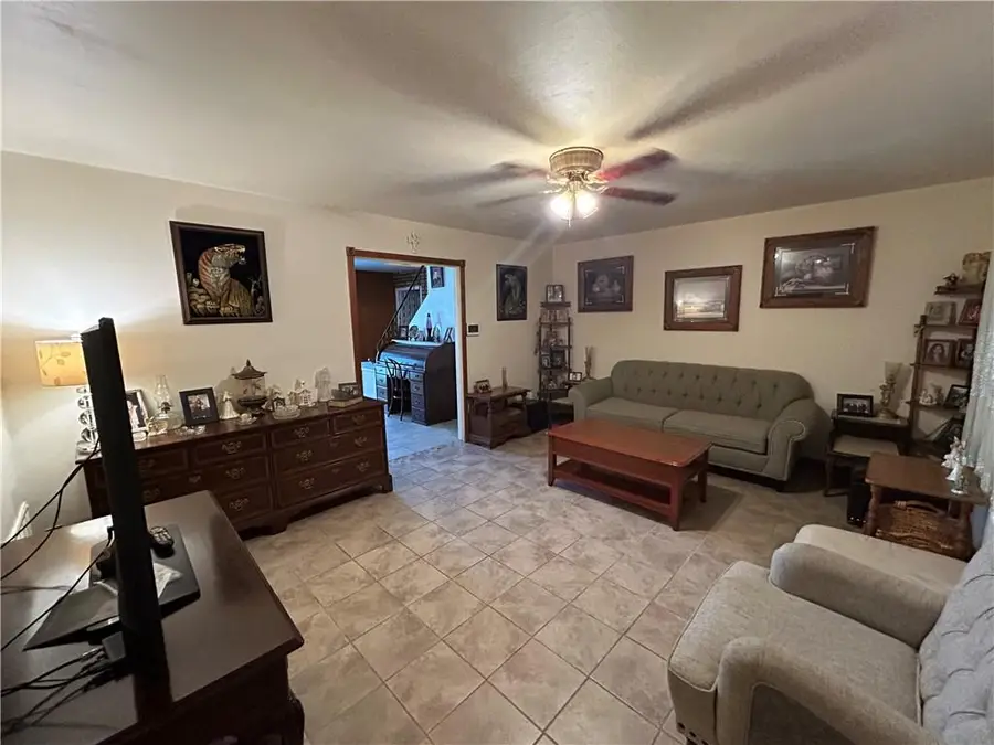 517 Chatsworth Drive, Laplace, LA 70068 - #3