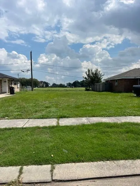4001-03 Jupiter Street, Chalmette, LA 70043