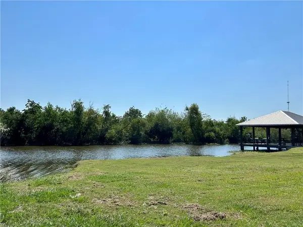 Kaylee Lane, Barataria, LA 70036