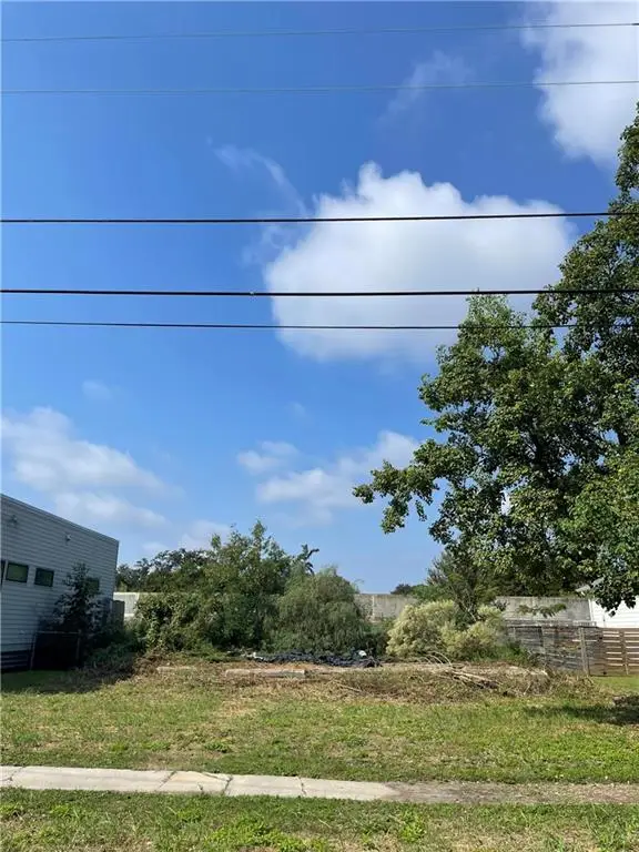 5016 Warrington Drive, New Orleans, LA 70122 - #1