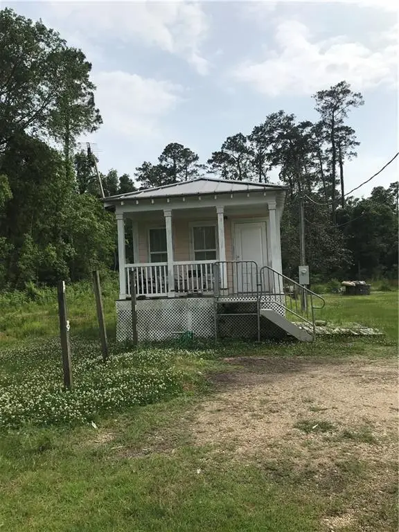 1102 America Street, Mandeville, LA 70448
