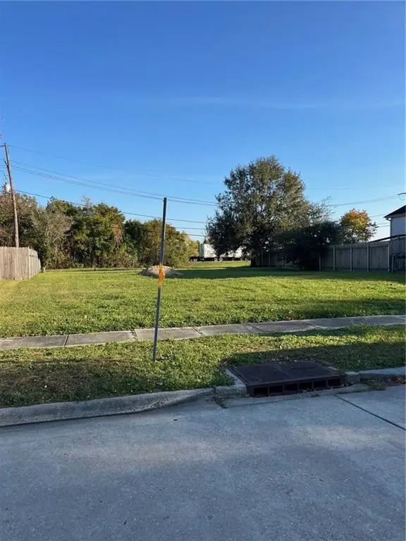 113 Norton Drive, Arabi, LA 70032