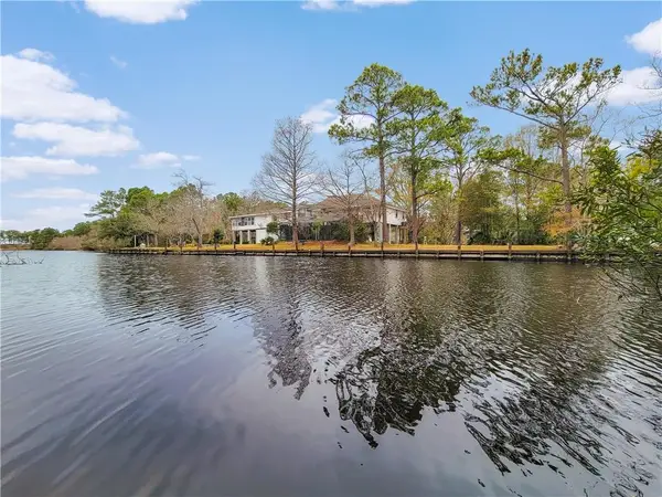 26429 Mildred Drive, Lacombe, LA 70445