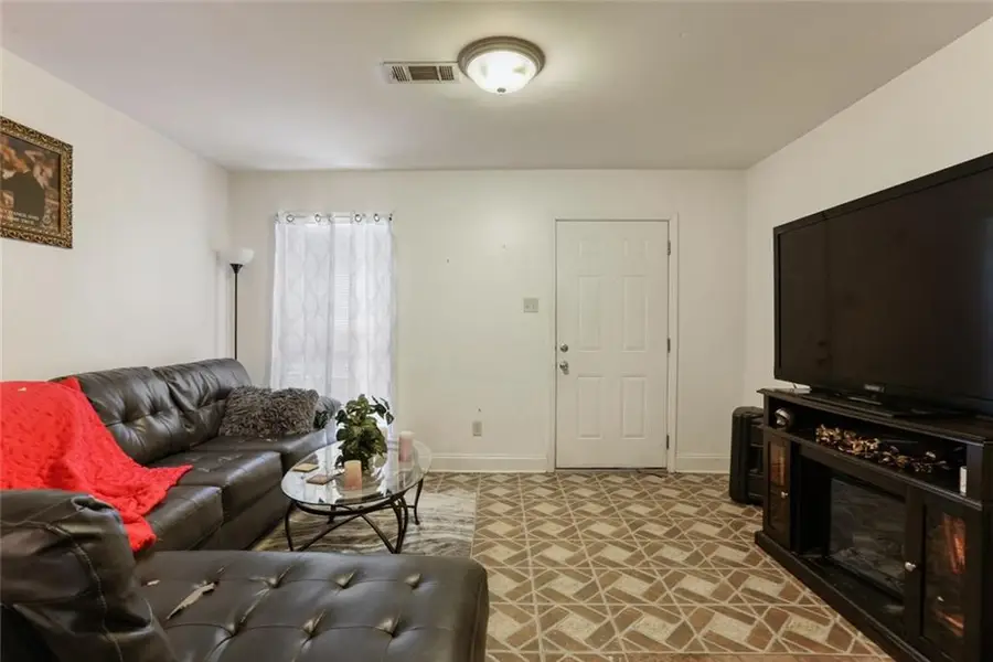 4715-17 Lynhuber Drive, New Orleans, LA 70126 - #3