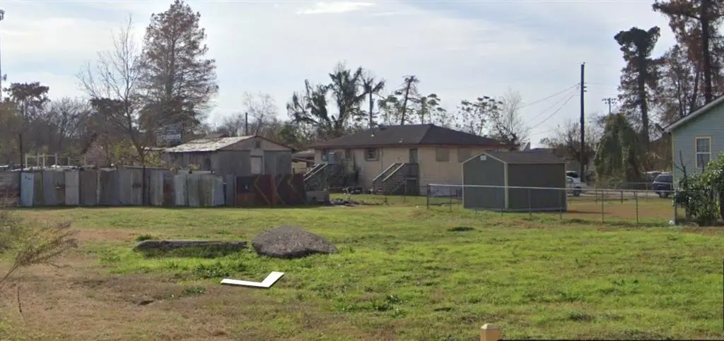 Broadway Avenue, Harvey, LA 70058 - #1