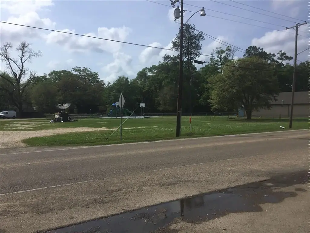 919 N Columbia Street, Covington, LA 70433 - #1