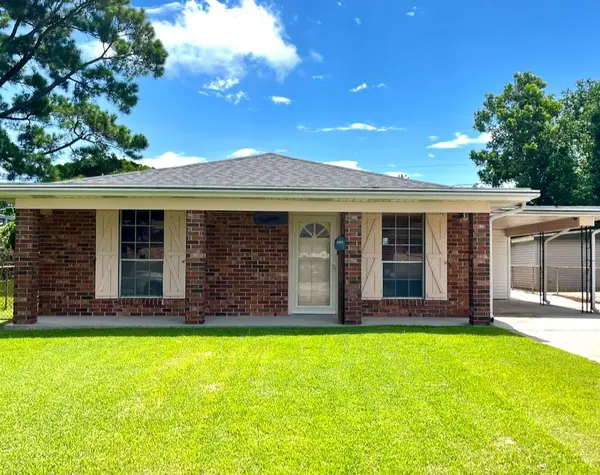 1652 Maplewood Drive, Harvey, LA 70058