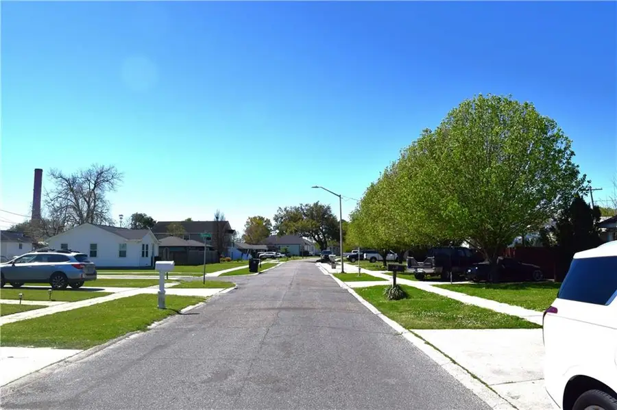70 Packenham Avenue, Chalmette, LA 70043 - #3