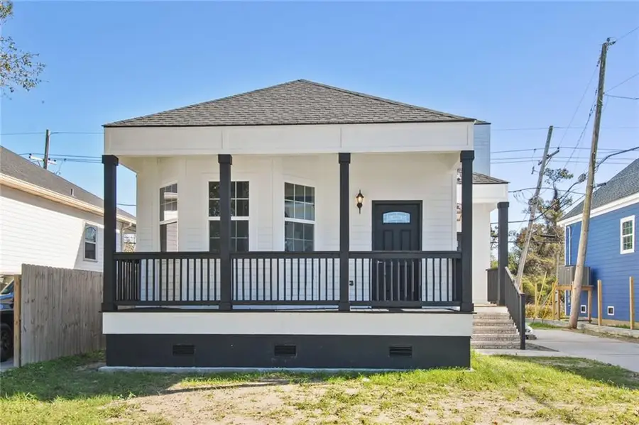 424 Cougar Drive, Arabi, LA 70032 - #2