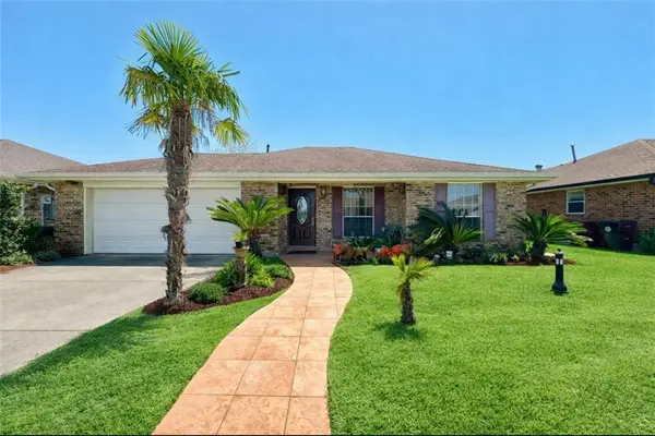 9869 E Wheaton Circle, New Orleans, LA 70127