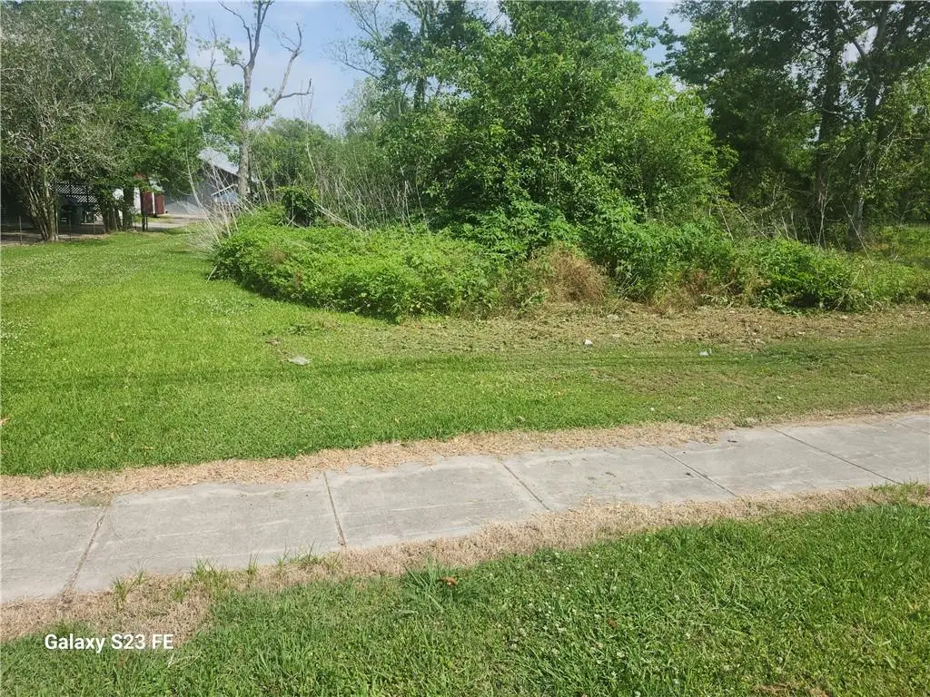 W 5th Street, Laplace, LA 70068 - #1