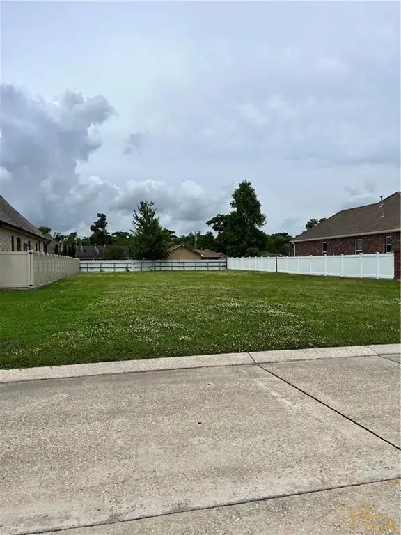 3104 Rue Marcelle Drive, Meraux, LA 70075