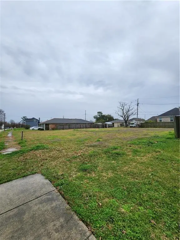 316 Ocelot Drive, Arabi, LA 70032