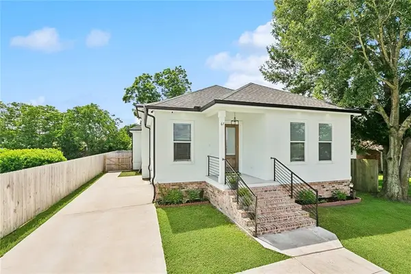 67 W Claiborne Square, Chalmette, LA 70043