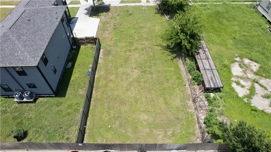 1427 Lamanche Street, New Orleans, LA 70117 - #2