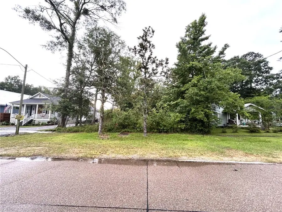 415 W 25th Avenue, Covington, LA 70433 - #2