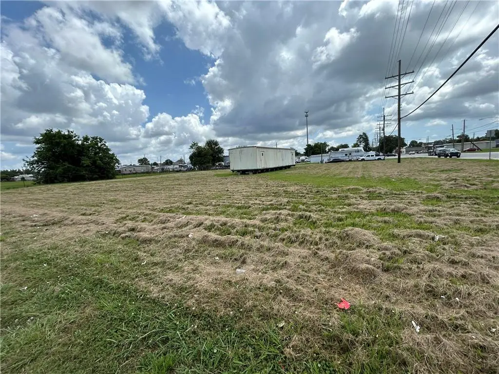 5800 4th Street, Marrero, LA 70072 - #1