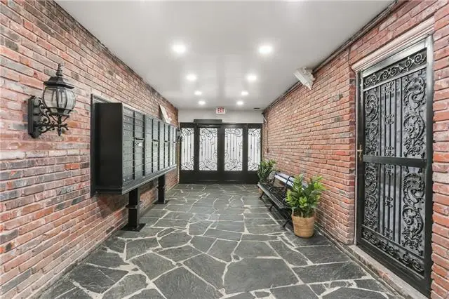 3201 St Charles Avenue #230, New Orleans, LA 70115 - #2