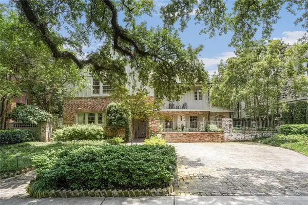 43 Farnham Place, Metairie, LA 70005