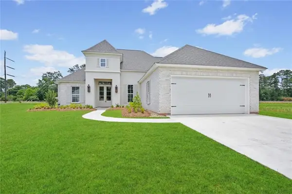 1653 Sweet Pea Court, Madisonville, LA 70447