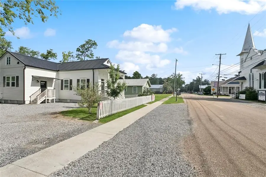 702 Pine Street, Madisonville, LA 70447 - #2