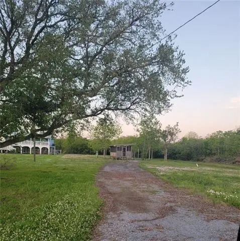 326 Buras River Road, Buras, LA 70041